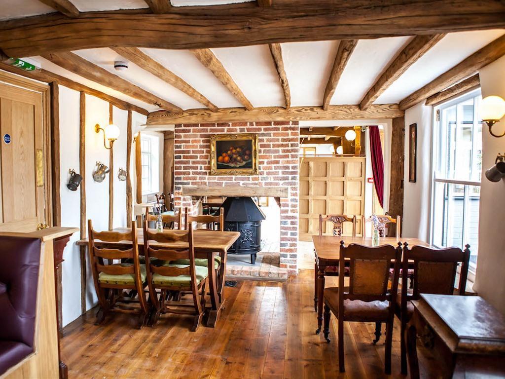 Inn The Horse & Cart Peasmarsh